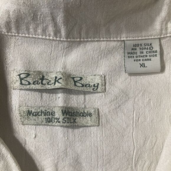 Batik‎ Bay Men's Shirt XL Beige Silk Hawaiian Button Up Collared Short Sleeve - Picture 5 of 6